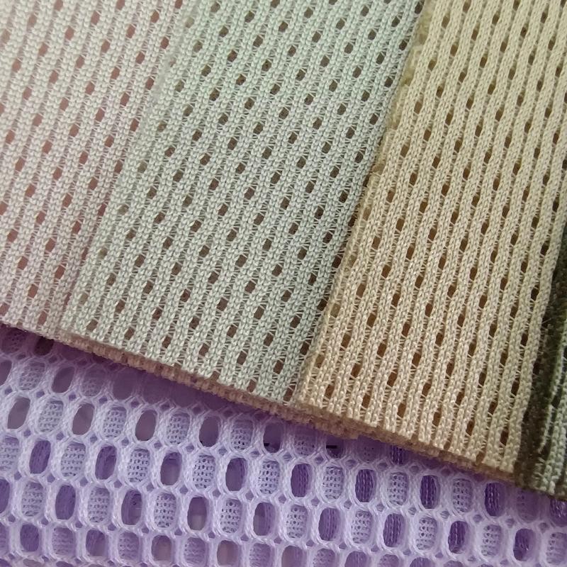 Air Mesh Fabric Breathable Soft 3D 100%Polyester Knitted Plaid Fabric - Image 3