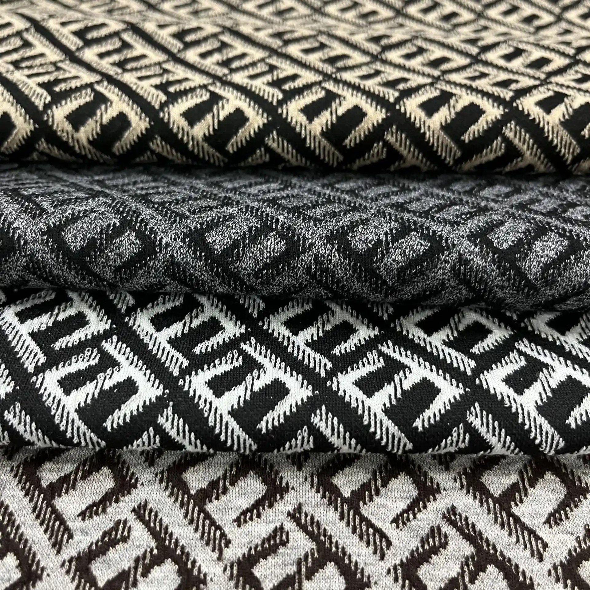 Strong Sewing Performance No Pilling Microfiber Material for Bag Manufacturing Fabric - Image 3