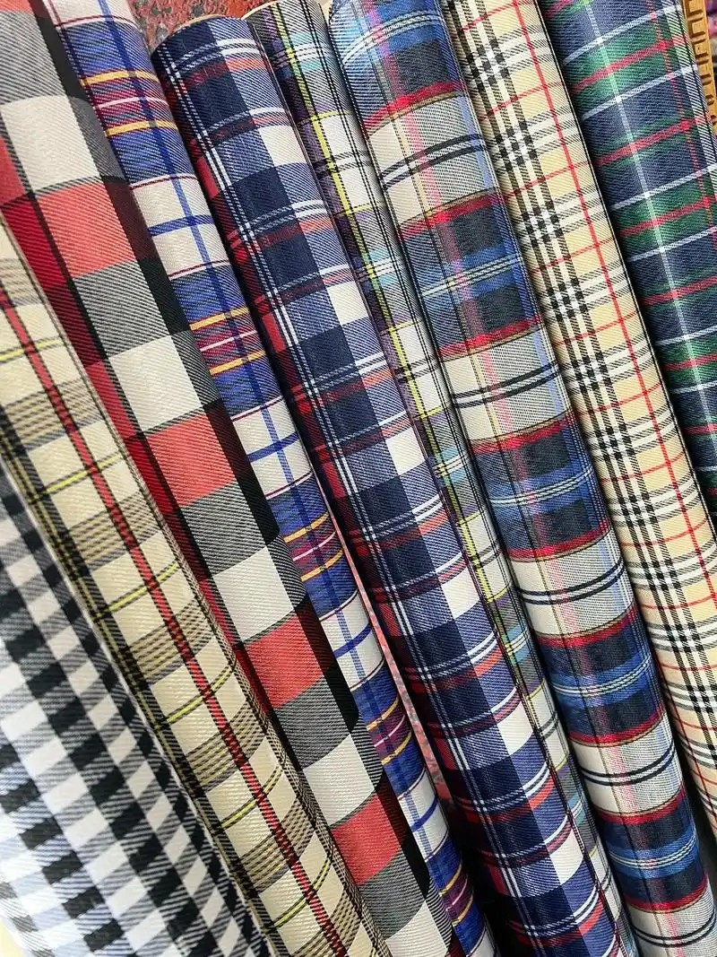 Hot Selling 100% Cotton Printed Fabric for Christmas Day Bags Table Clothes Curtain and Wall Hanging Art - Image 3