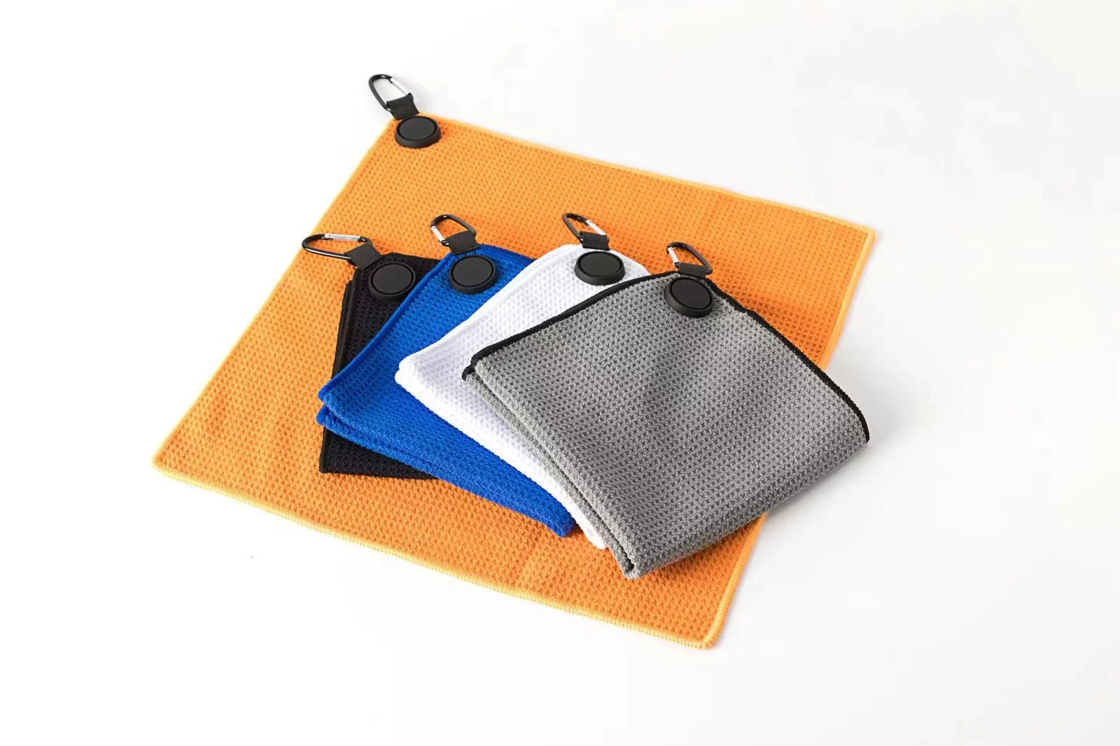 Absorbent Microfiber Golf Towel with Magnetic Hook and Clip - Image 3