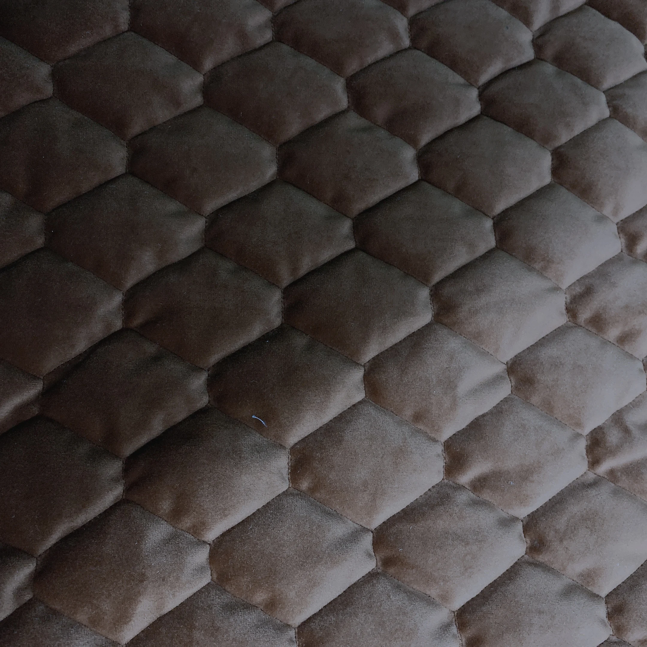 Customized Double Side Diamond Quilting Woven Polyester Fabric for Garment - Image 3