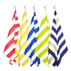 Customized Logo Lightweight Microfiber Beach Towel Wholesale Summer Travel