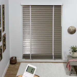 Durable Safe Electric Intelligent Built-in Horizontal Louver Motor Blinds Pinhole Technique Paulownia