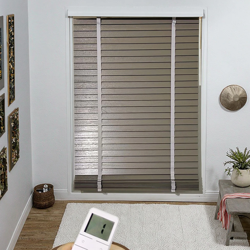 Durable Safe Electric Intelligent Built-in Horizontal Louver Motor Blinds Pinhole Technique Paulownia