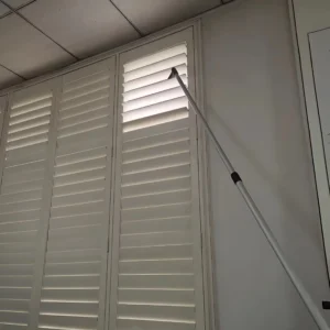 Extended Rod Plastic Plantation Shutter for Hotels Horizontal Opening High Placement