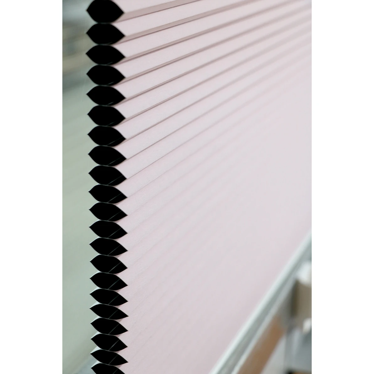 Huasheng Modern Roller Shutter Honeycomb Curtain Built-in Installation Simple Style - Image 3