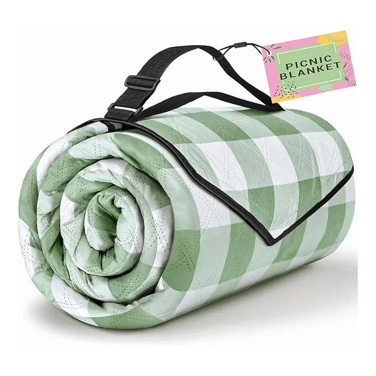 Wholesale Green White Plaid Waterproof Picnic Blanket with Carry Strap for Camping Beach